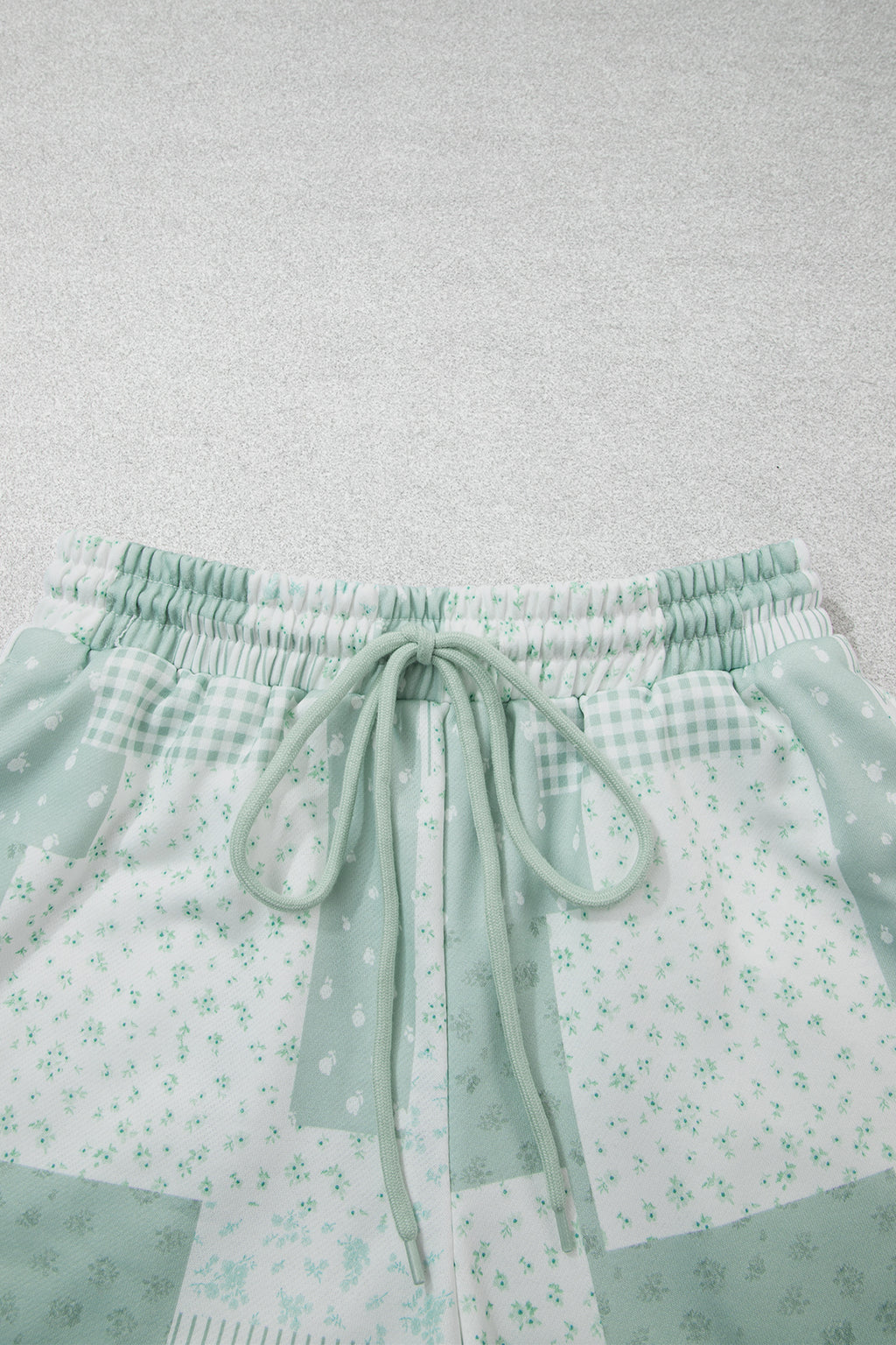 Sky Blue Patchwork Floral Print Drop Shoulder Baggy Pullover Drawstring Shorts Set